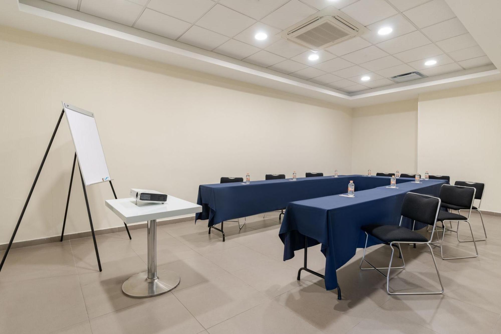 City Express Junior By Marriott Aguascalientes Centro Ngoại thất bức ảnh