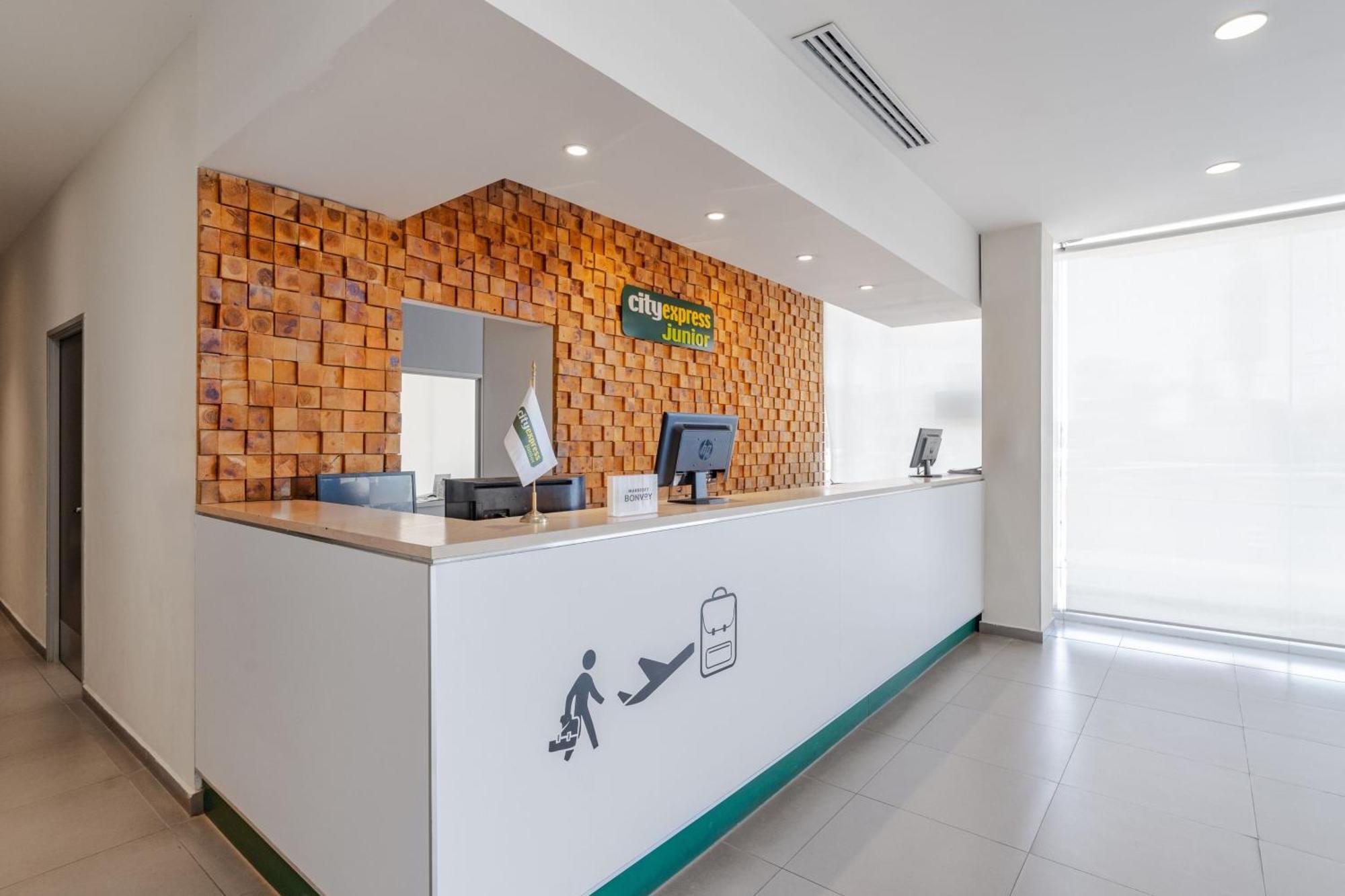 City Express Junior By Marriott Aguascalientes Centro Ngoại thất bức ảnh